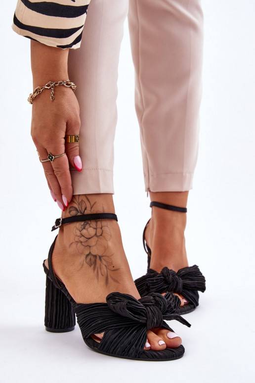 Fashionable Sandals With A Bow On Heels Black Callum