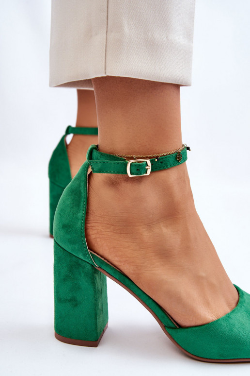 Lexie suede sale platform sandal