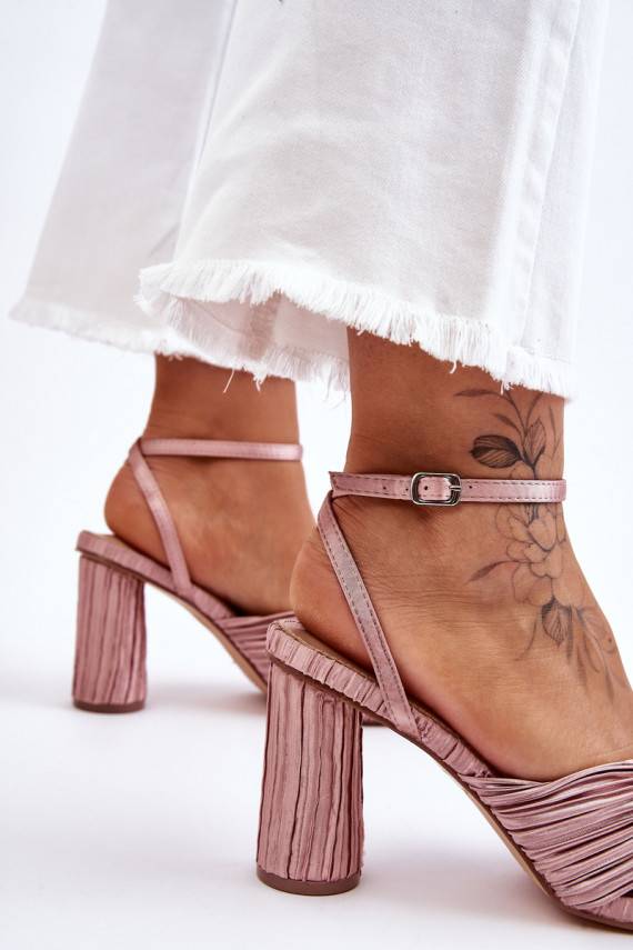 Fashionable Sandals With A Bow On Heels Beige Callum