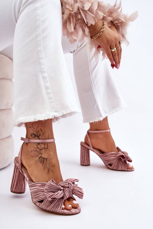 Fashionable Sandals With A Bow On Heels Beige Callum Fashionable Sandals With A Bow On Heels Beige Callum