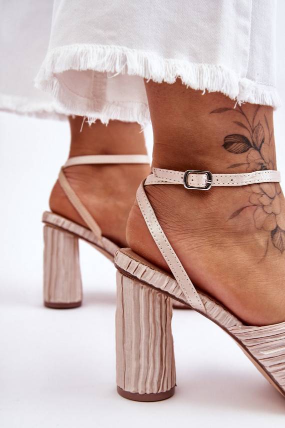 Fashionable Sandals With A Bow On Heels Light beige Callum