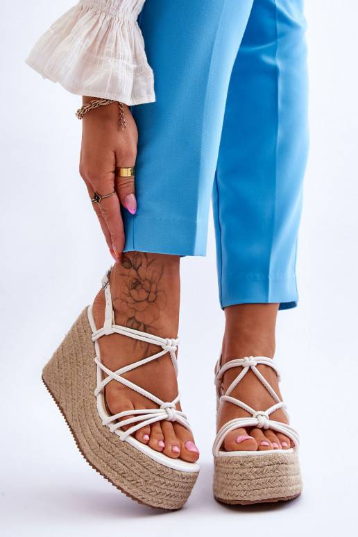 Fashionable Wedge Sandals With Braid White Nessia 