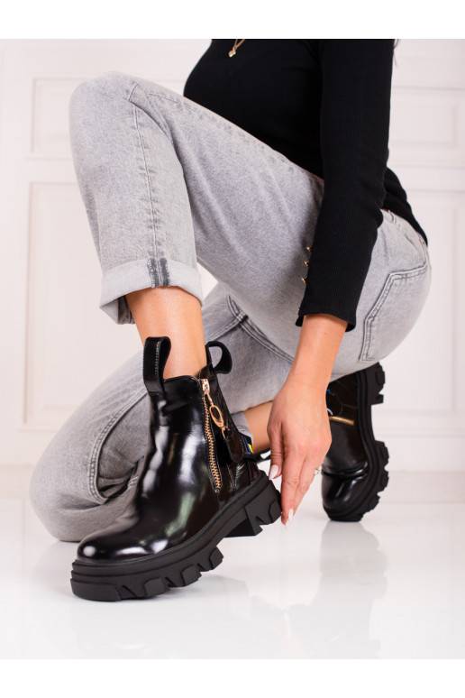 Women's boots with platform Shelovet black
