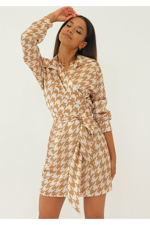 Suzie - Beige cheerful checked dress