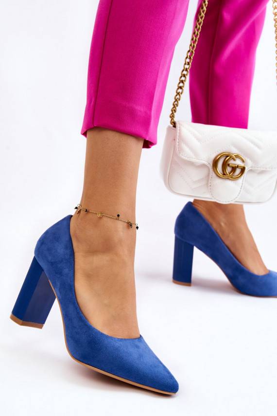 Suede Pumps On A Fashionable Heel Blue Estellia