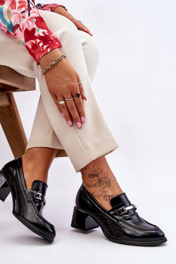 Comfortable Lacquered Pumps Black Damira 